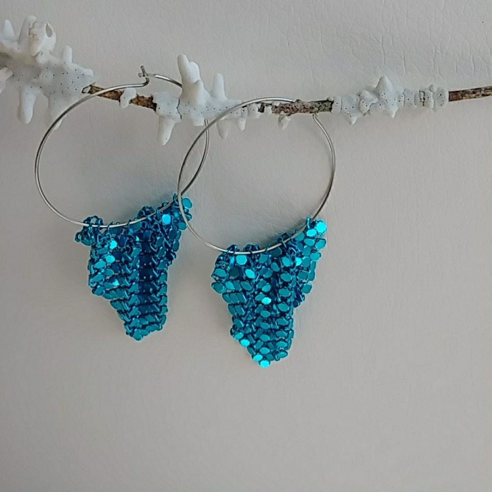 Blue Chainmail Mesh Hoop Gypsy Earring - Picture 3 of 7